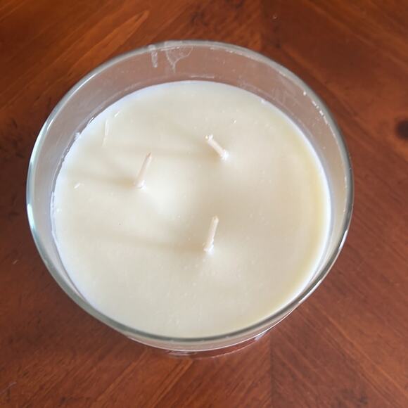 Mahogany Teakwood 3 Wick Soy Candle 14OZ - Picture 3 of 5